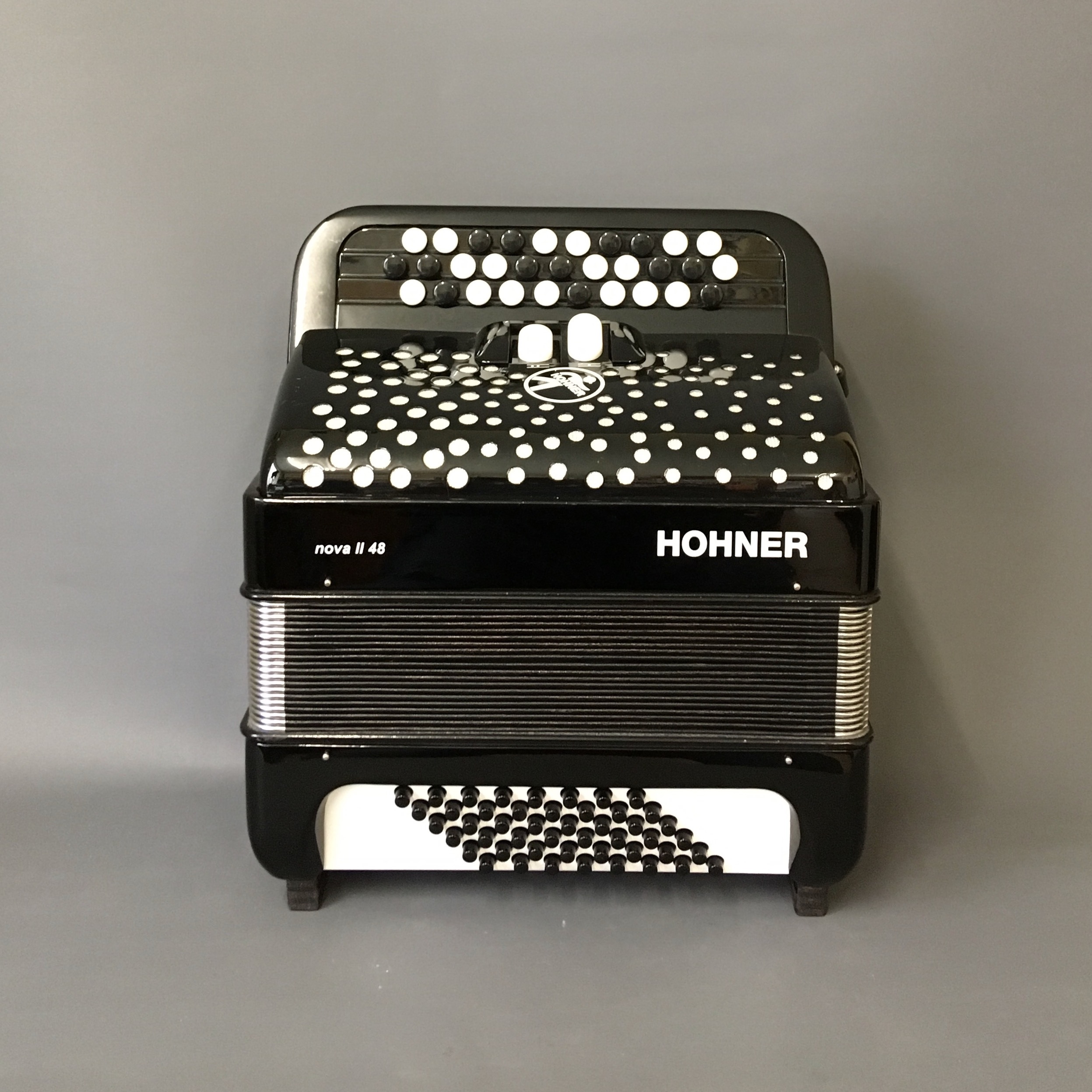 Hohner 2e hands NovaII48
